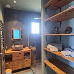New Quiet Upscale Air-conditioned T2 With Heated Pool & Sea View * Sollacaro