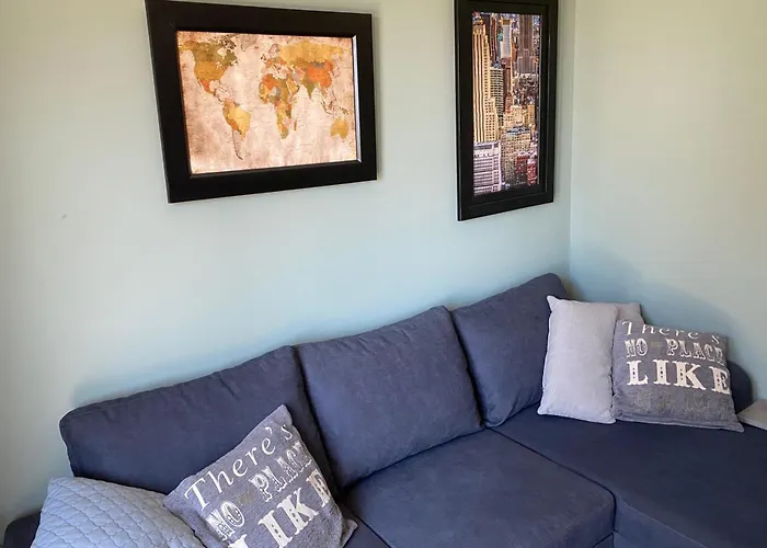 New Quiet Upscale Air-conditioned T2 With Heated Pool & Sea View Villa *