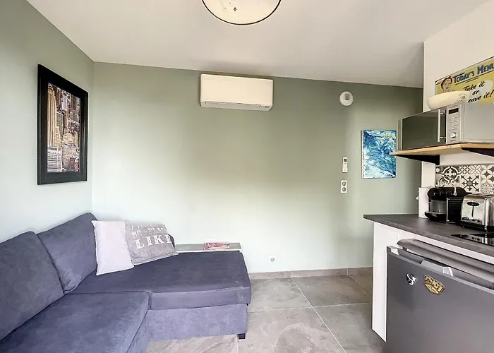 New Quiet Upscale Air-conditioned T2 With Heated Pool & Sea View * Sollacaro